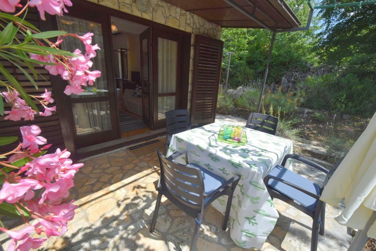 Apartments Jadanec Malinska Zewnętrze zdjęcie
