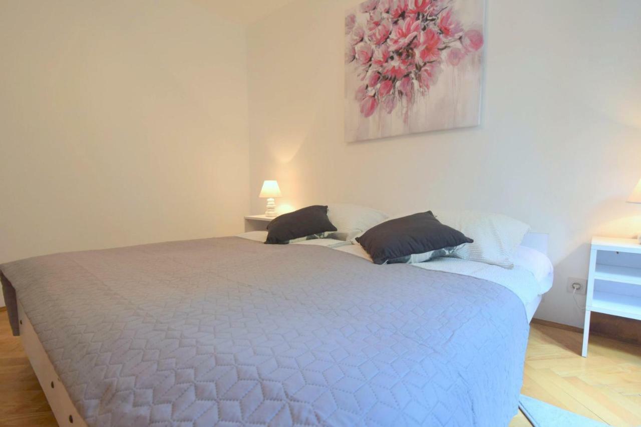 Apartments Jadanec Malinska Zewnętrze zdjęcie