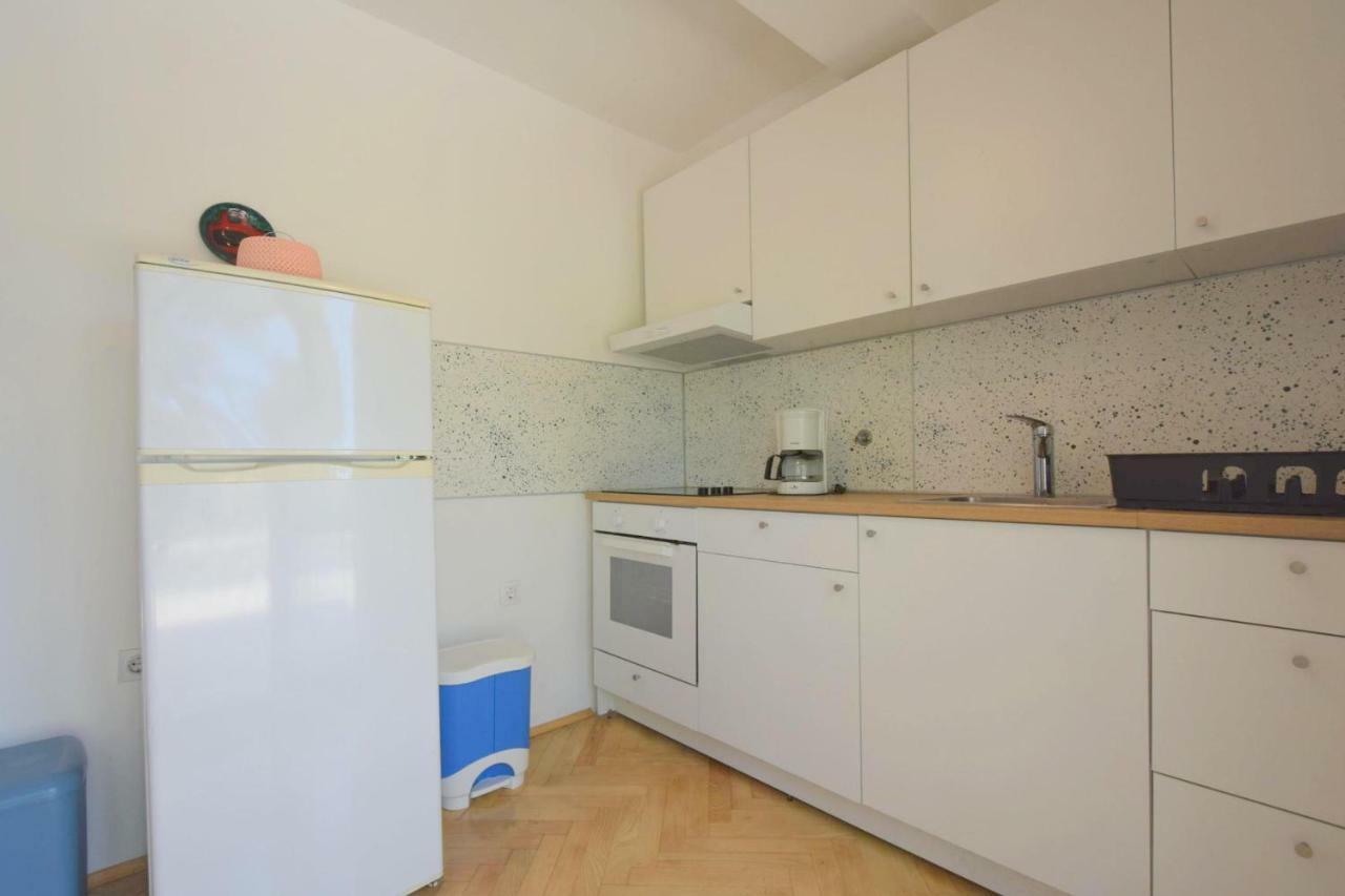 Apartments Jadanec Malinska Zewnętrze zdjęcie